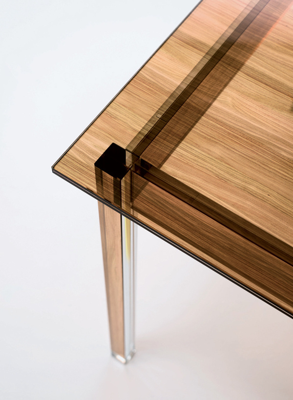 sublimazione wood textured glass tables by ron gilad for glas italia #glass #grain #tablewood