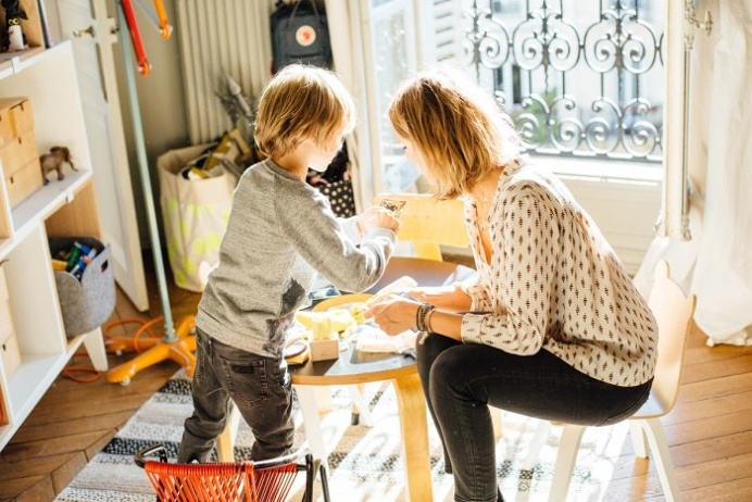 como_viste_una_mommy_cool_cecile_roederer_fundadora_de_la_tienda_online_smallable_de_ropa_y_decoracion_para_ninos__960588370_1200x