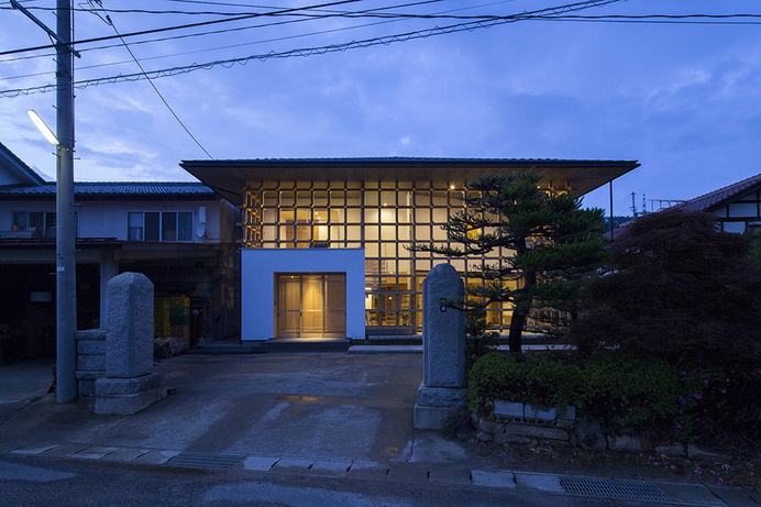 Grid House by LIFE STYLE KOUBOU #minimalist #house #minimalism