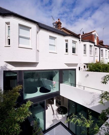PLASTOLUX "keep it modern" » Mews 02 - Andy Martin Architects #patio #architecture #home