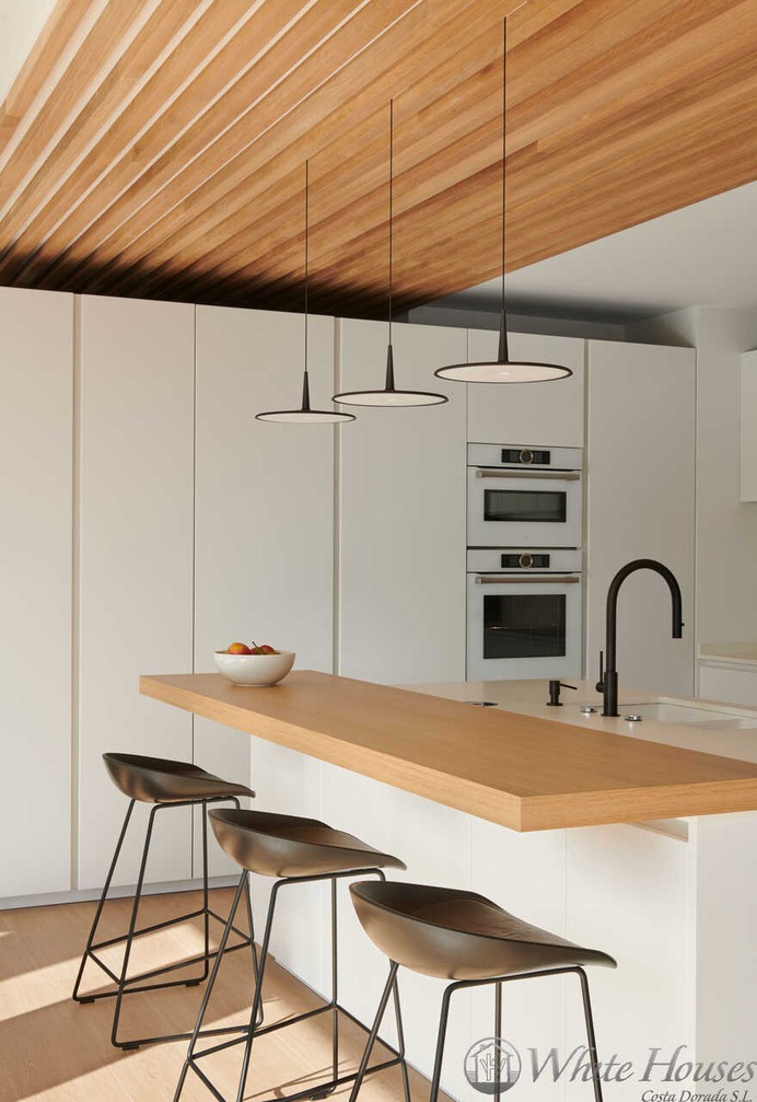 kitchen, White Houses Costa Dorada & Susanna Cots