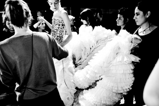 Candids - Fall 2011 RTW - Alexander McQueen - Collections - Vogue #white #black #photography #alexander #and #fashion #queen #mc