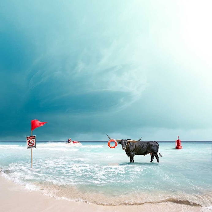 Dreamlike and Minimalist Fine Art Photography by Phonsay Phothisomphane