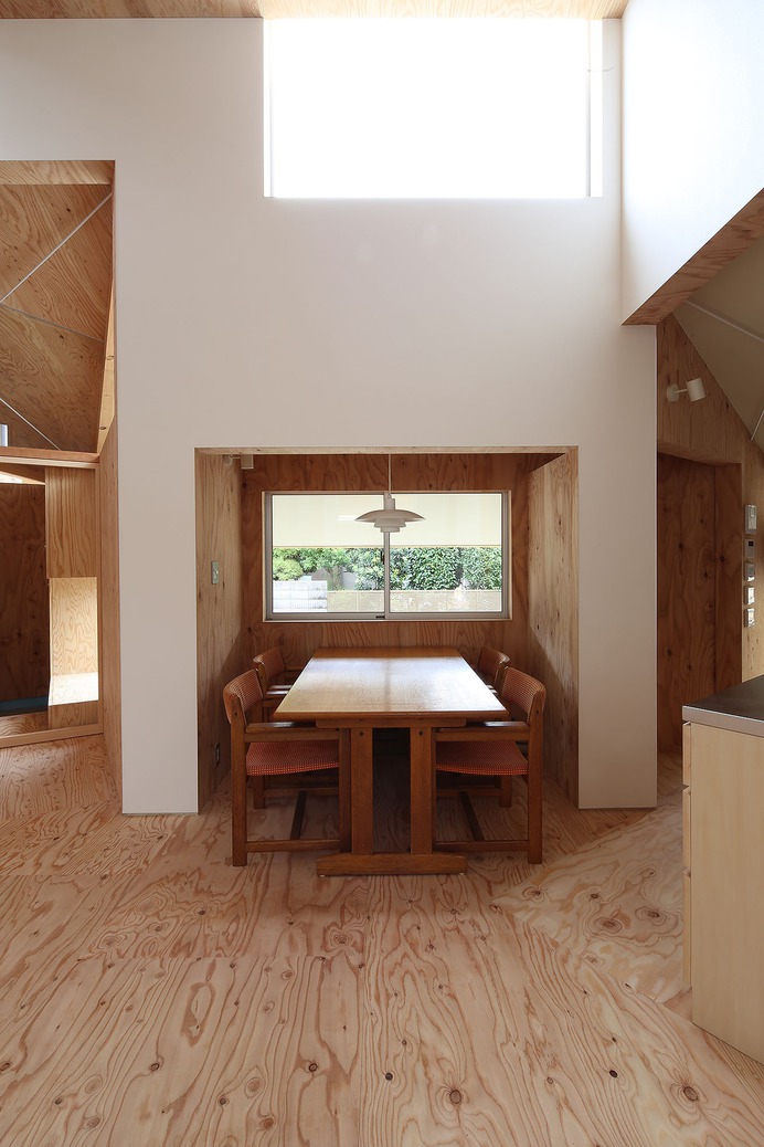 Courtyard House by MATSUOKASATOSHITAMURAYUKI