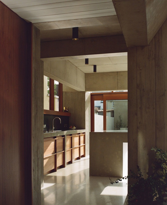 Hollybrook by t o b Architect
