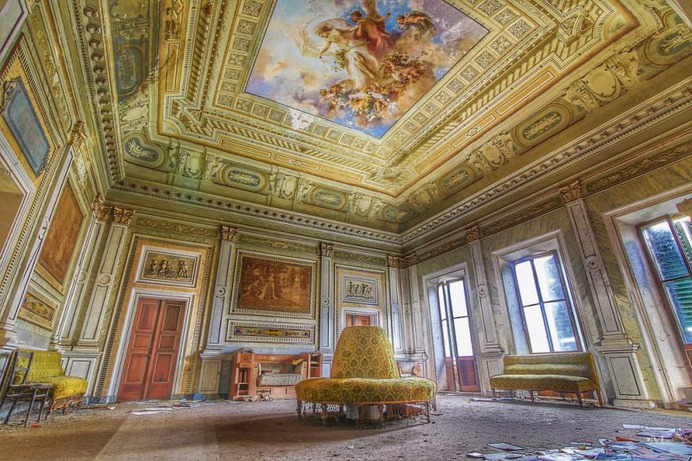 Abandoned Italy: Stunning Urbex Photography by Maurizio Lanzetta