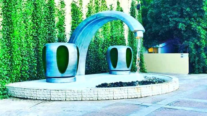Wash Basin Fountain - Season 7 at the Dubai Miracle Garden. It continued to remain part of the Dubai Miracle Garden in its Season 8.