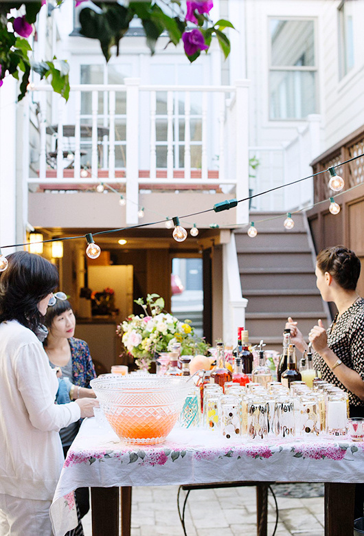 women & whiskies, the perfect mix! / sfgirlbybay #interior #design #decor #deco #decoration