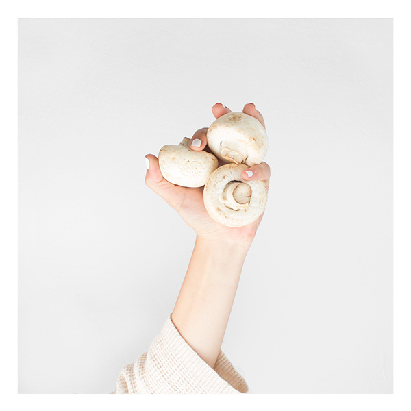 Food Colors on Behance - Judit Musachs i Mercè Alfonsea #clothes #chromatic #color #fruits #eat #food #vegetables #artwork #play #nails #postcard