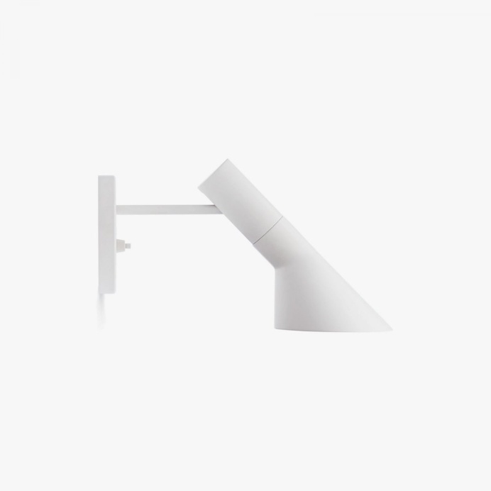 AJ Wall by Arne Jacobsen for Louis Poulsen. #walllamp