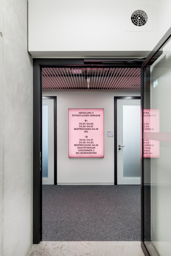 office uebele // baden-württemberg ministries of social affairs and transport at stuttgarter dor ...
