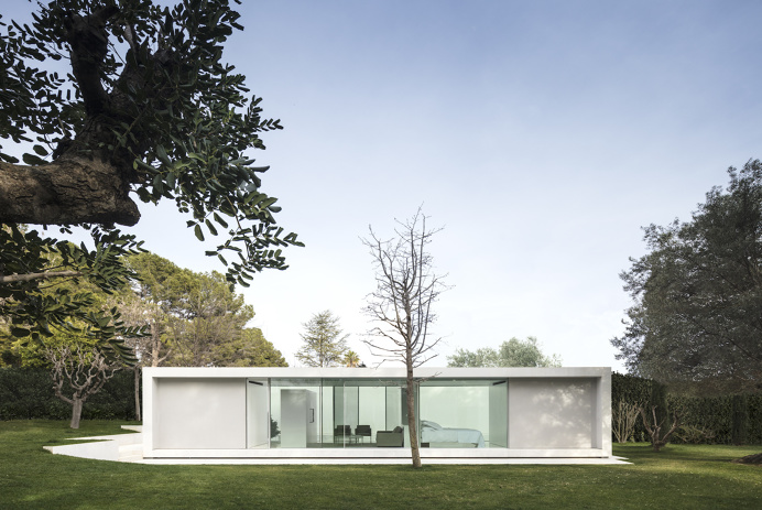 Guest Pavilion by Fran Silvestre Arquitectos