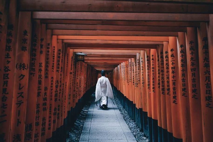Stunning Street Photography by Takashi Yasui