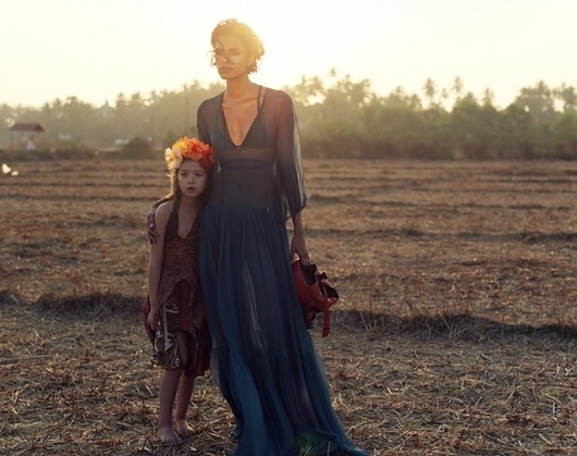 bharat-sikka1 | Fubiz™ #fashion #outside #photography