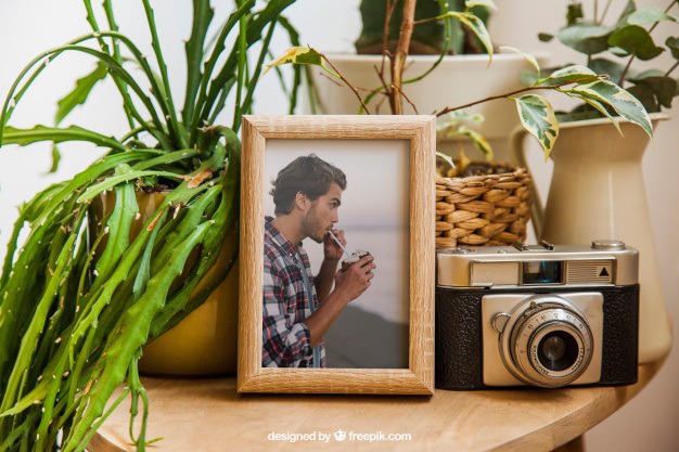 Frame mockup with flower pots Free Psd. See more inspiration related to Flower, Frame, Mockup, Floral, Wood, Template, Camera, Table, Leaves, Floral frame, Mock up, Plant, Decoration, Creative, Flower frame, Interior, Plants, Decorative, Wooden, Creativity, Pot, Botanical, Up, Decor, Wood frame, Wooden table, Flower pot, Mock and Pots on Freepik.