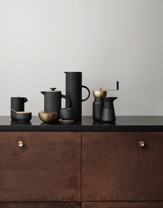Collar Coffee brewer Stelton head minimal design inspiration by mindsparklemag