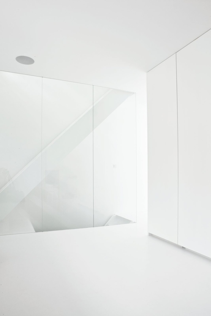 Transparent stairwell. Copenhagen Townhouse II by Norm.Architects. #stairwell #normarchitects #minimal