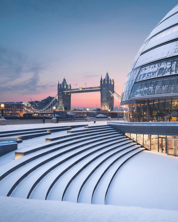 Creative and Futuristic Cityscapes of London by Otto Berkeley