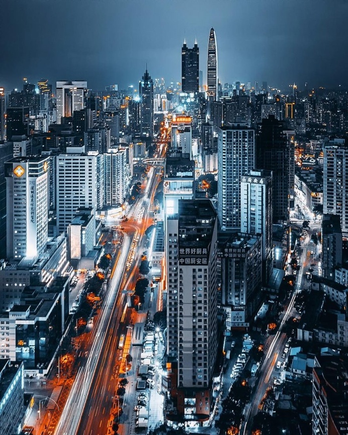 Incredible Rooftop Photography of Shenzhen by Ivan Sidorenko