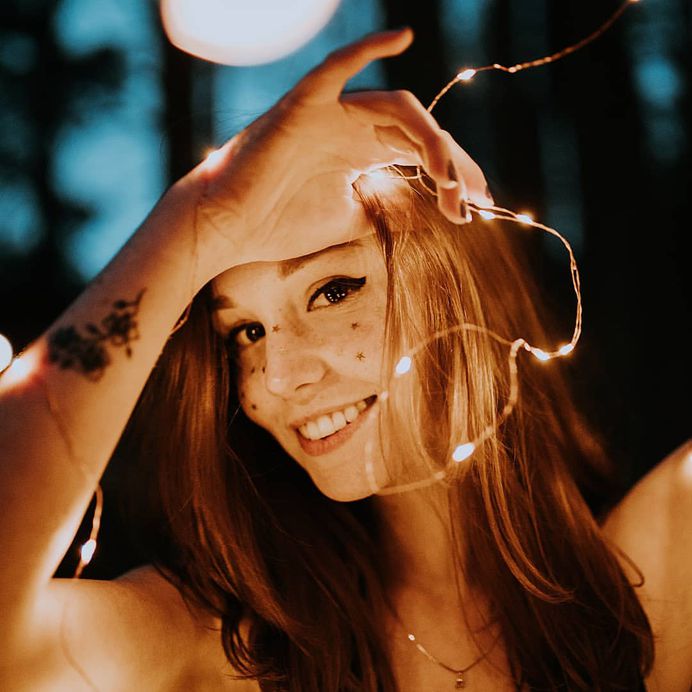 Moody Female Portrait Photography by Matheus Bertelli