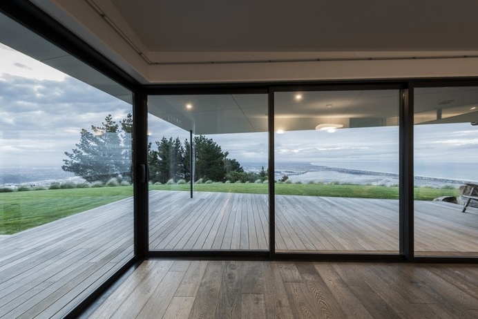 Modern Home Designed with Outdoor Views in Mind - Freshome.com