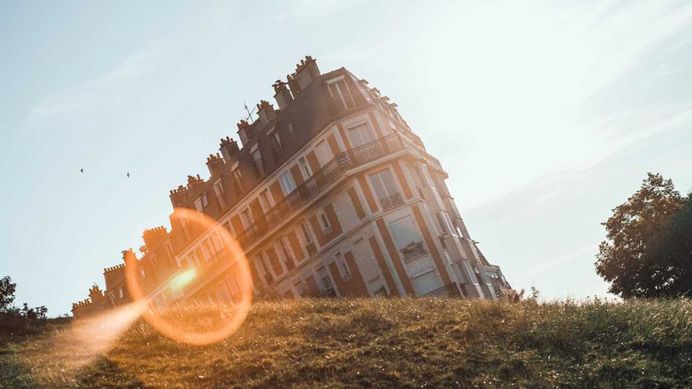 Cinematic Paris: Striking Street Photography by Stijn Hoekstra