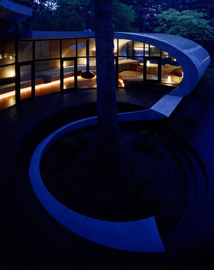 Shell House | Futuristic Forest Home by Artechnic