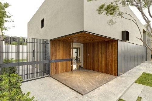 Oval House by Elias Rizo #minimalist #house