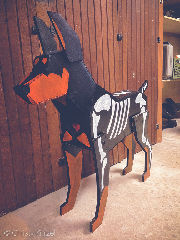 Tumblr, doberman.photos, shinyblackdeer #dia #muertos #los #cardboard #de #doberman #dog