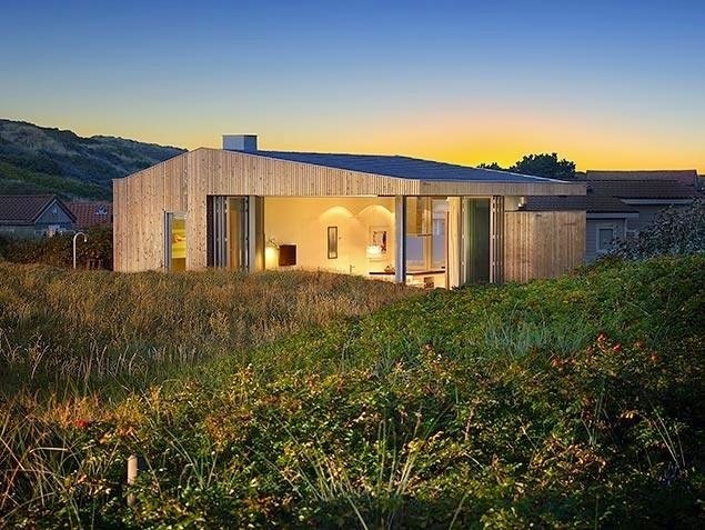 Dutch Holiday Home by Bloem and Lemstra Architecten #interior #design #architecture