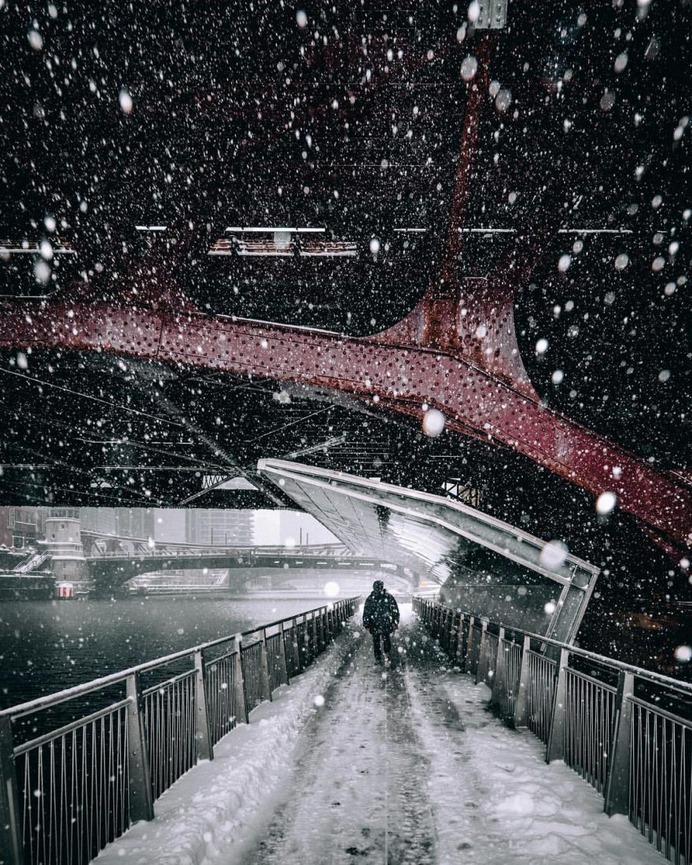 Magical Urban Photography in Chicago by Nick Crawford