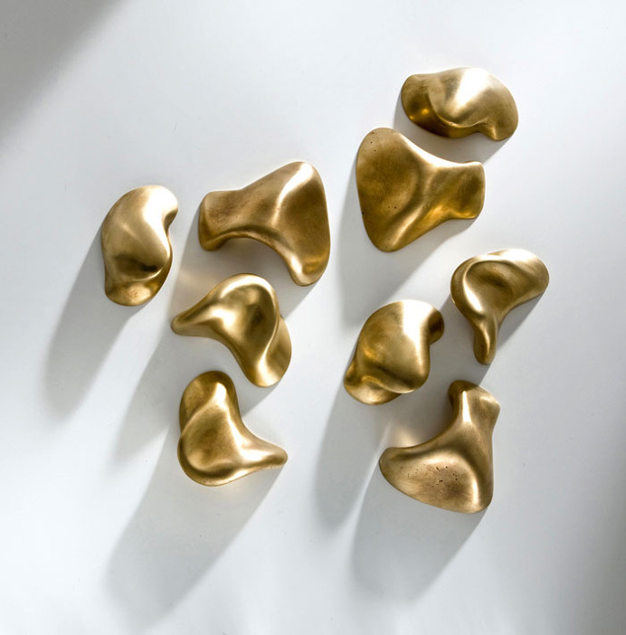 Sesel – Sculpture-Like Handles by Bartoli Design - #design, #furniture, #modernfurniture, #productdesign, #industrialdesign, #objects,