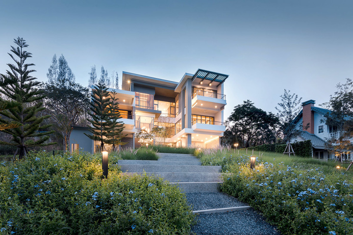 MR.CHAROEN'S HOME / RAFA on Behance