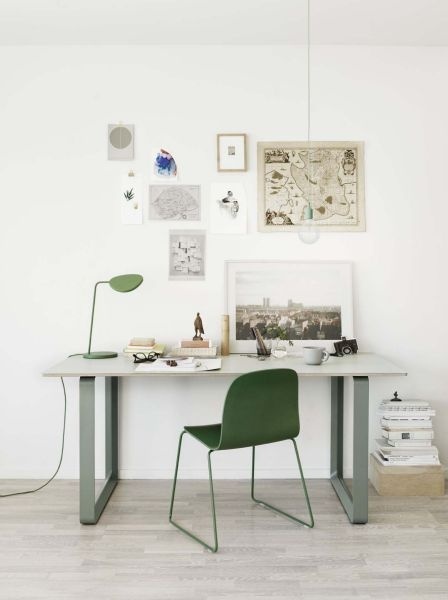 table 70/70, Muuto 1150€ / 1350€ #interior #furniture #desk #workspace #green