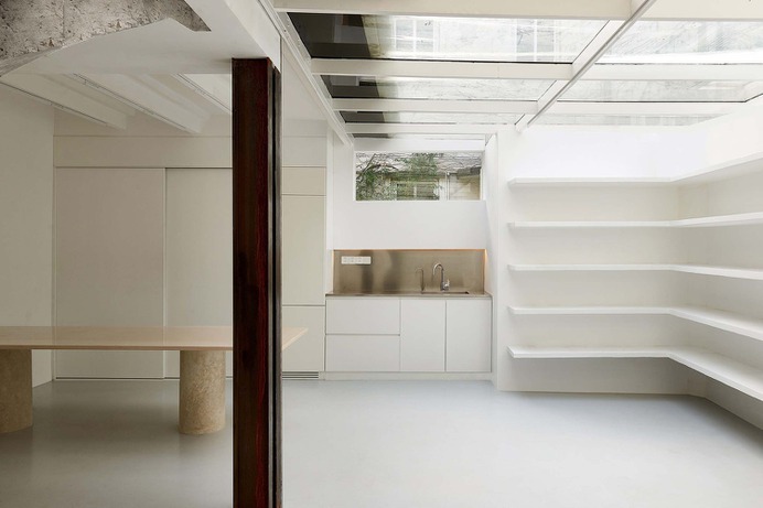 CAIUS Office by Studio Glume