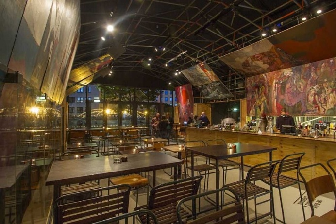 Topolski Bar: celebrates the art of Feliks Topolski