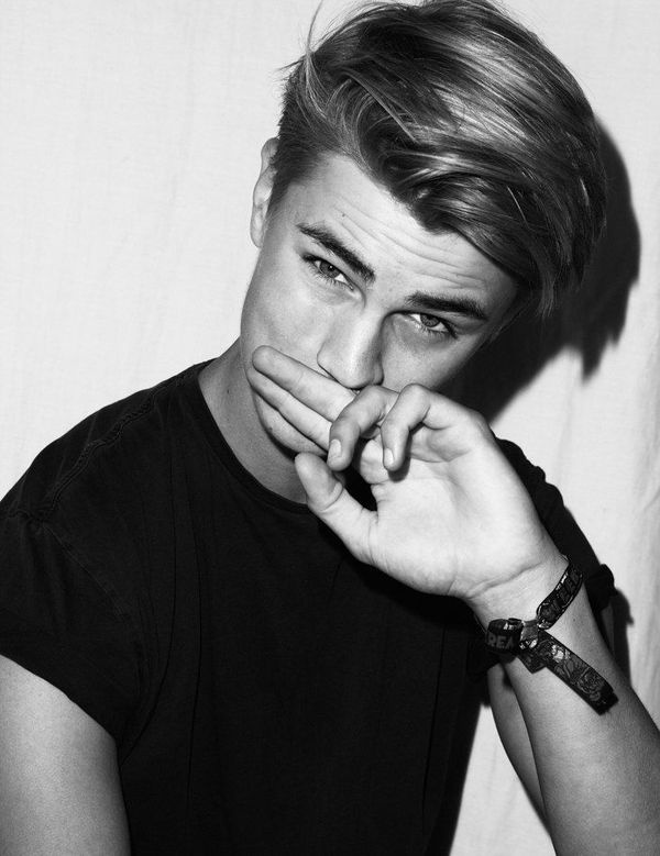 .Longer hair style #style #fashion #hair