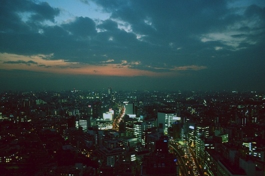 pock4.jpg (JPEG Image, 800x533 pixels) #clouds #retro #saturation #tokyo #grain #skyline
