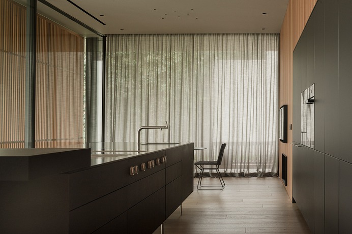 T House by Francesc Rifé Studio