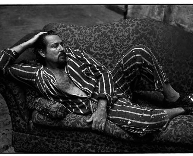Black and White Photography by Annie Leibovitz #inspiration #white #black #photography #and