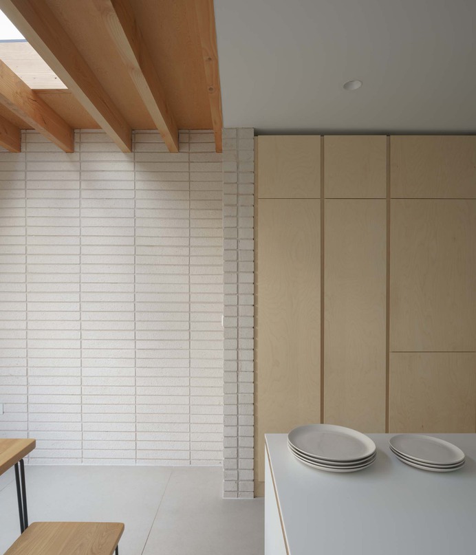 AR Residence by deDraft
