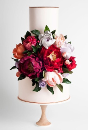 Wedding Cakes We Love This Year - floral cakes,