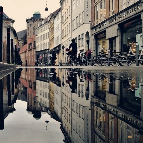 CJWHO ™ (Unique Reflective Cityscapes Turn Copenhagen...) #city #photography #reflection