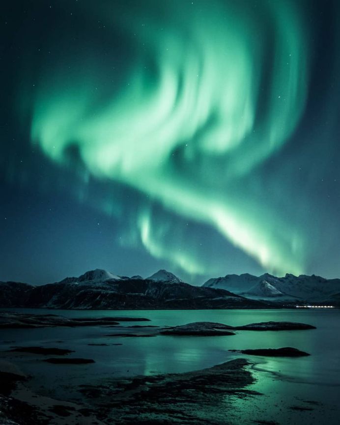 Spectacular Norway Northern Lights: Landscapes by Chris Robin Sivertsen
