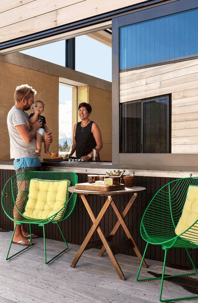 Rammed Earth House Connected to the Mountainous Landscape of Cardrona Valley 9