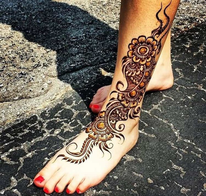 Floral mehndi designs for wedding