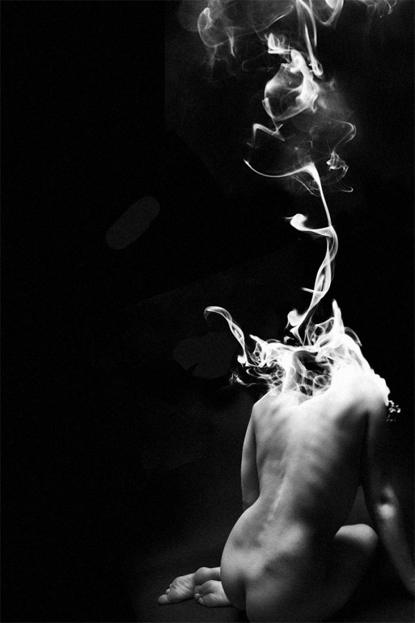 Stefano Bonazzi's "Smoke" | The Citrus Report | Art, Culture, News, Graffiti, Music, Street Art, Clothing, Politics, Reviews #photography #blackwhite #smoke #nude