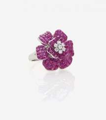 FLORAL COCKTAIL RING WITH RUBIES AND DIAMONDS