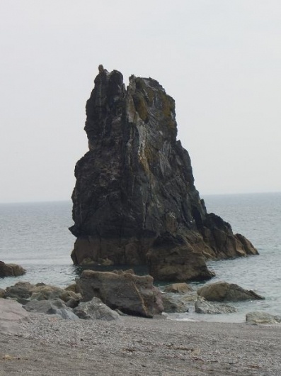 stack01.jpg (JPEG Image, 461 × 615 pixels) #stacks #sea