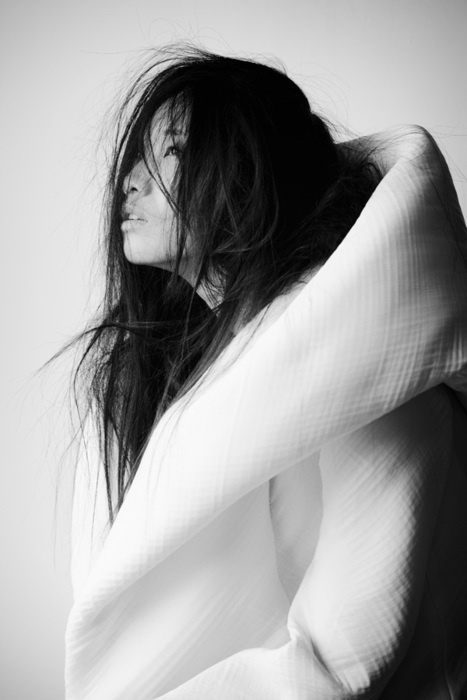 nonclickableitem #girl #b&w